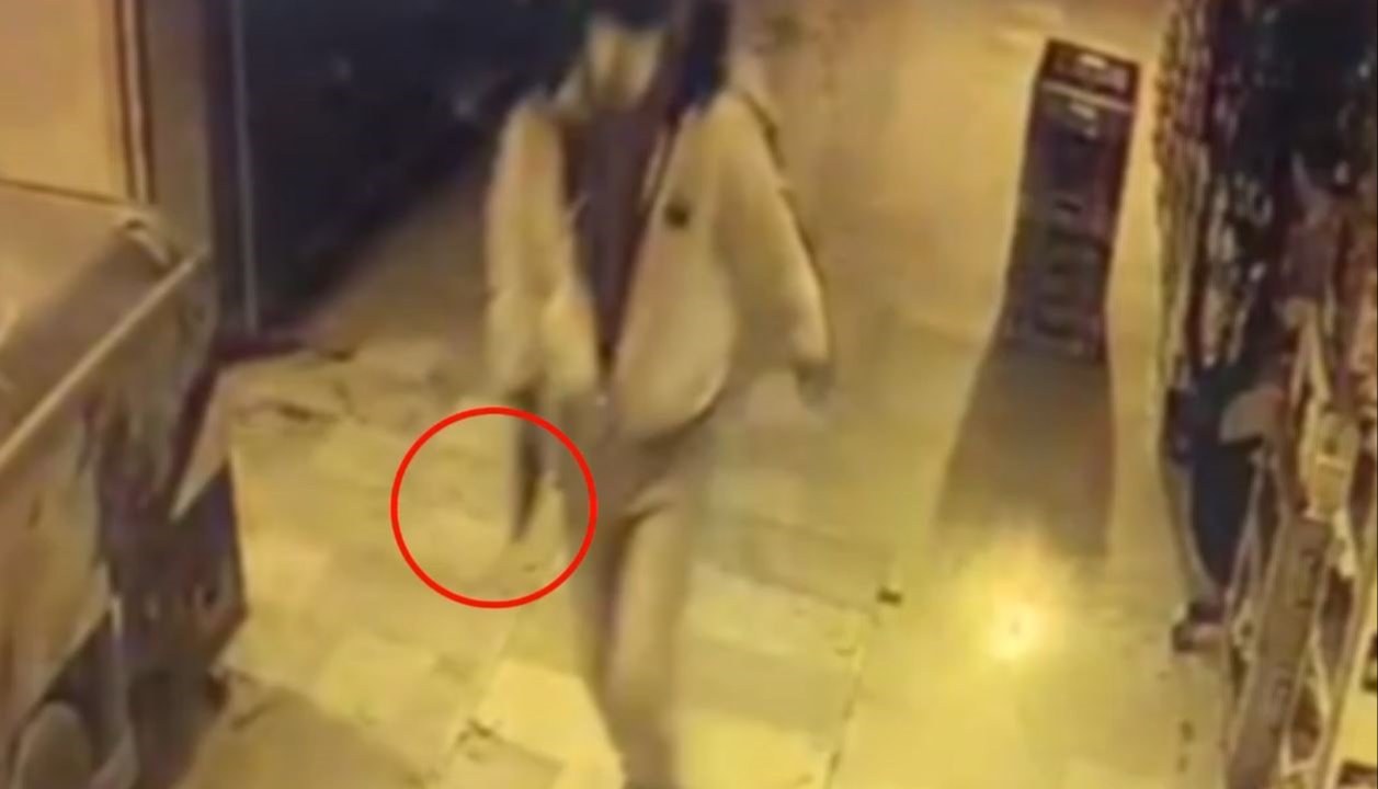 Küçükçekmece'de Silahlı Saldırı: 2 Zanlı Tutuklandı